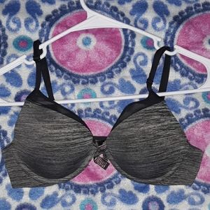 •NWOT•VICTORIA'S SECRET- Push up bra with mesh